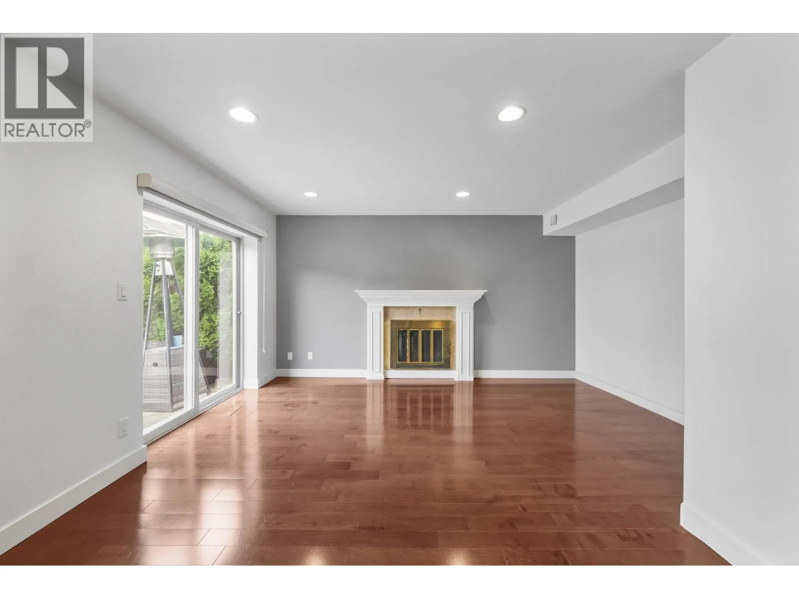 8191 MIRABEL COURT