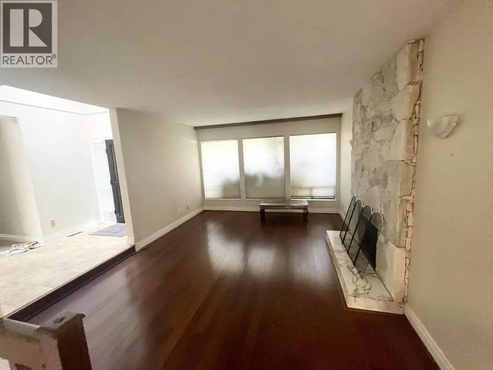 5640 SANDIFORD PLACE