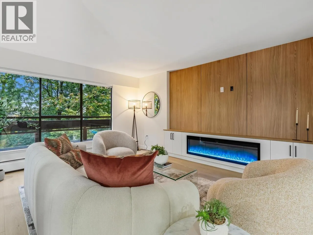 202 1165 BURNABY STREET