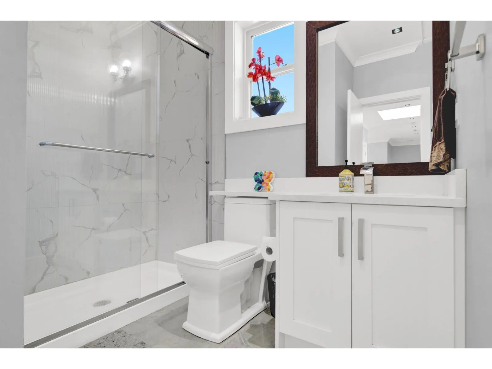 8670 TUNIS PLACE