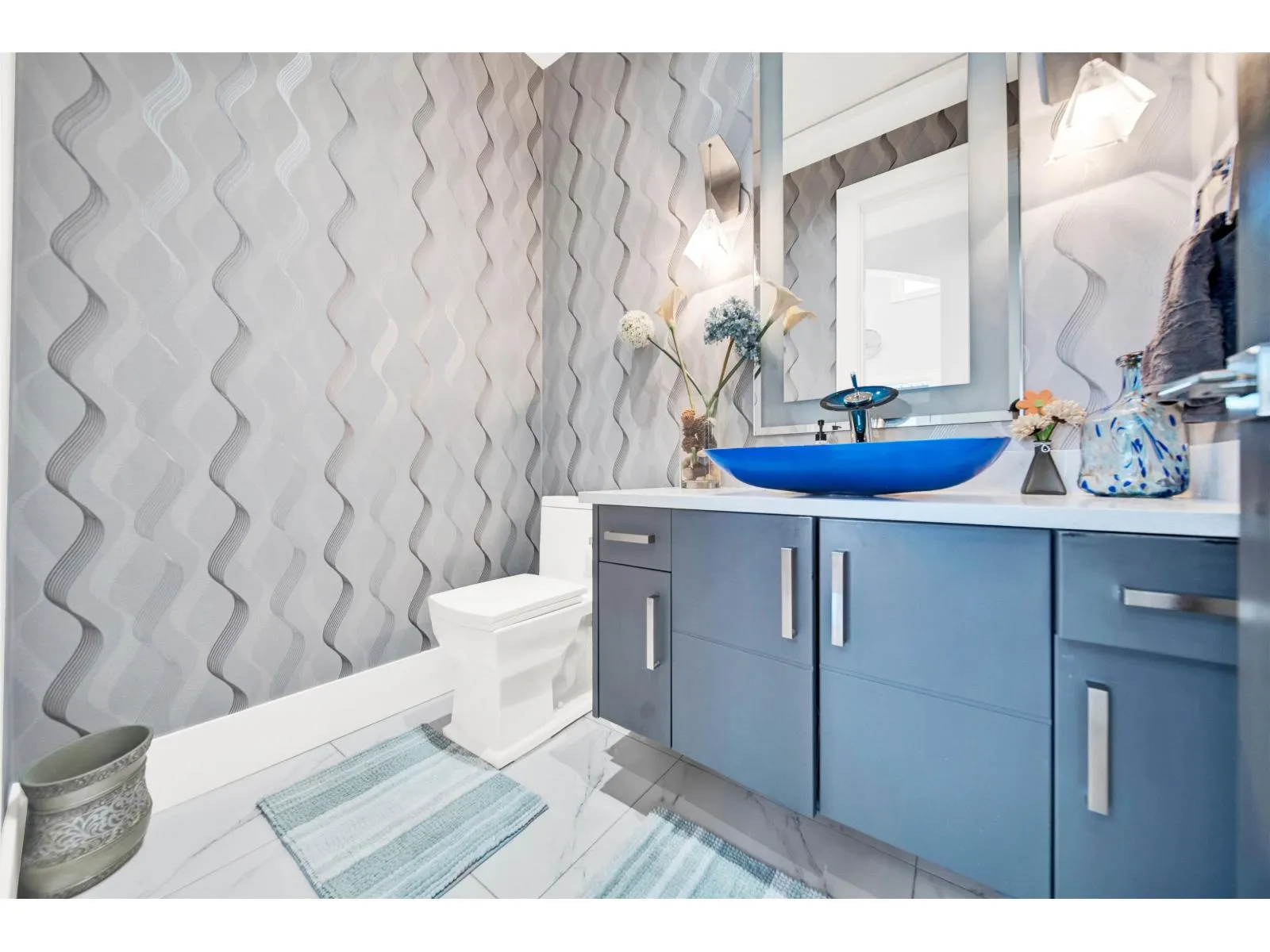 8670 TUNIS PLACE