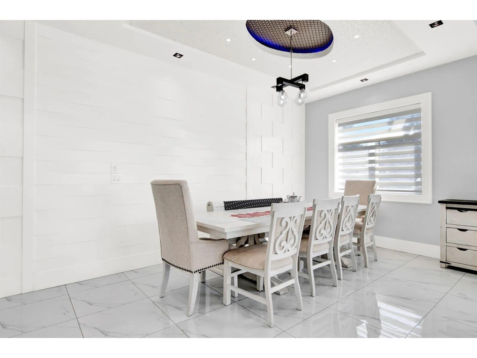 8670 TUNIS PLACE