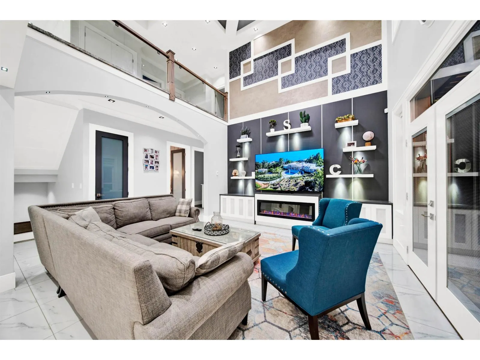 8670 TUNIS PLACE