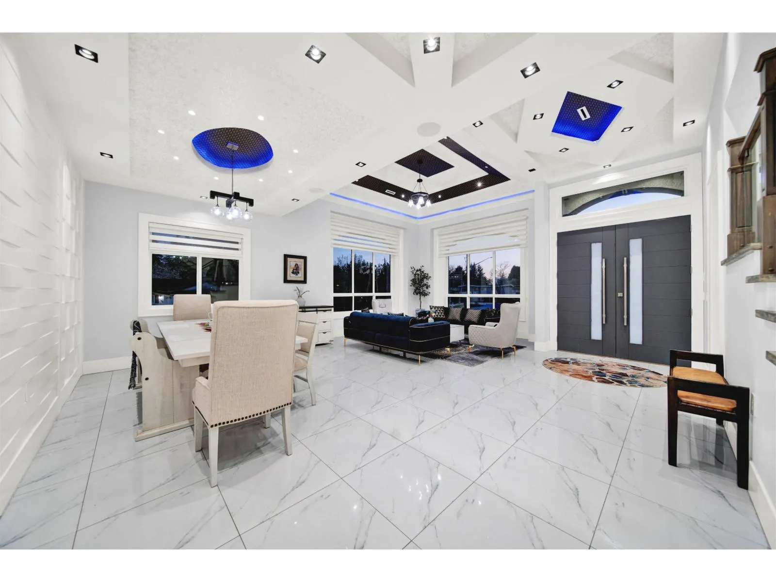 8670 TUNIS PLACE