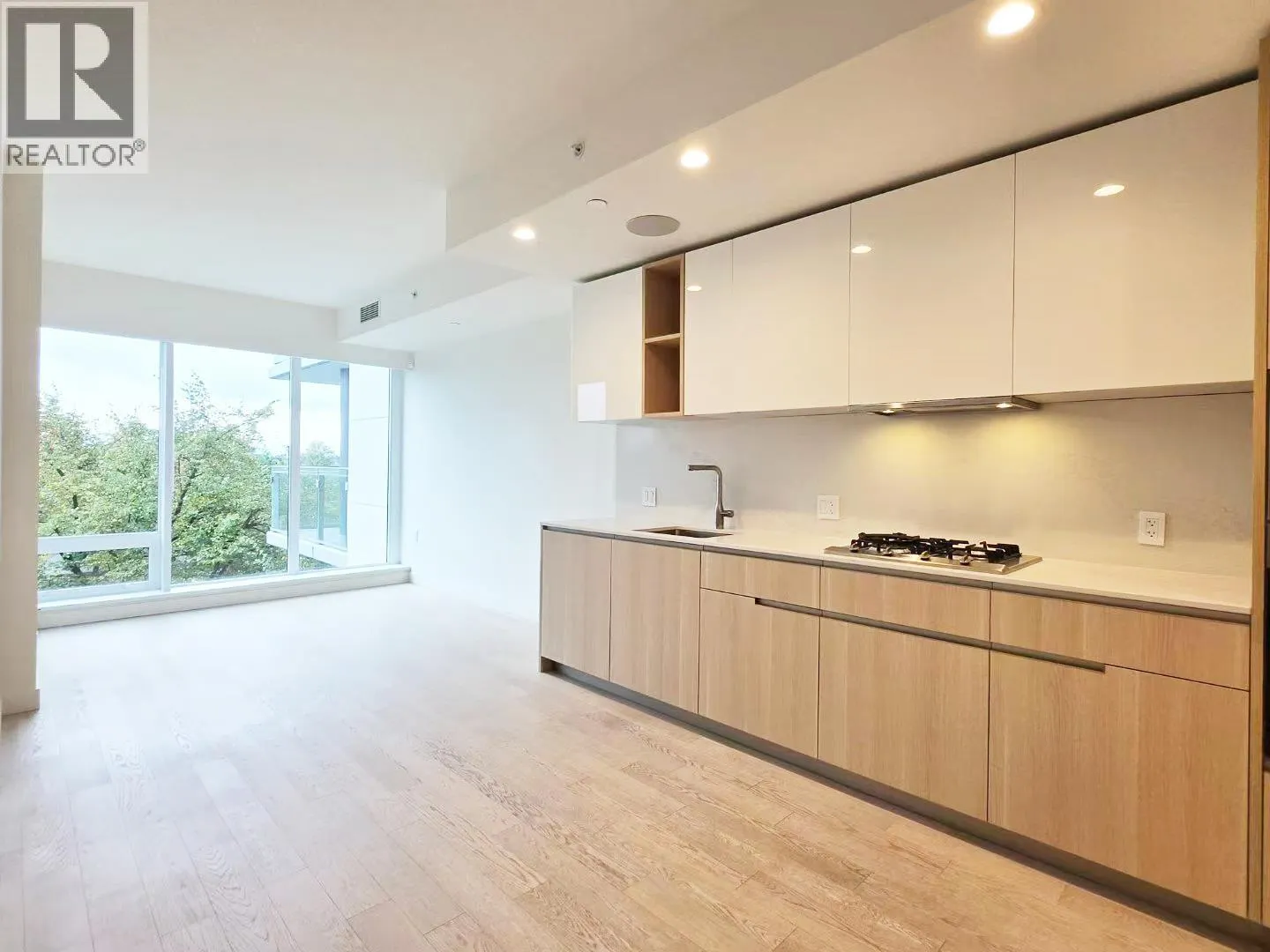 408 6833 PEARSON WAY