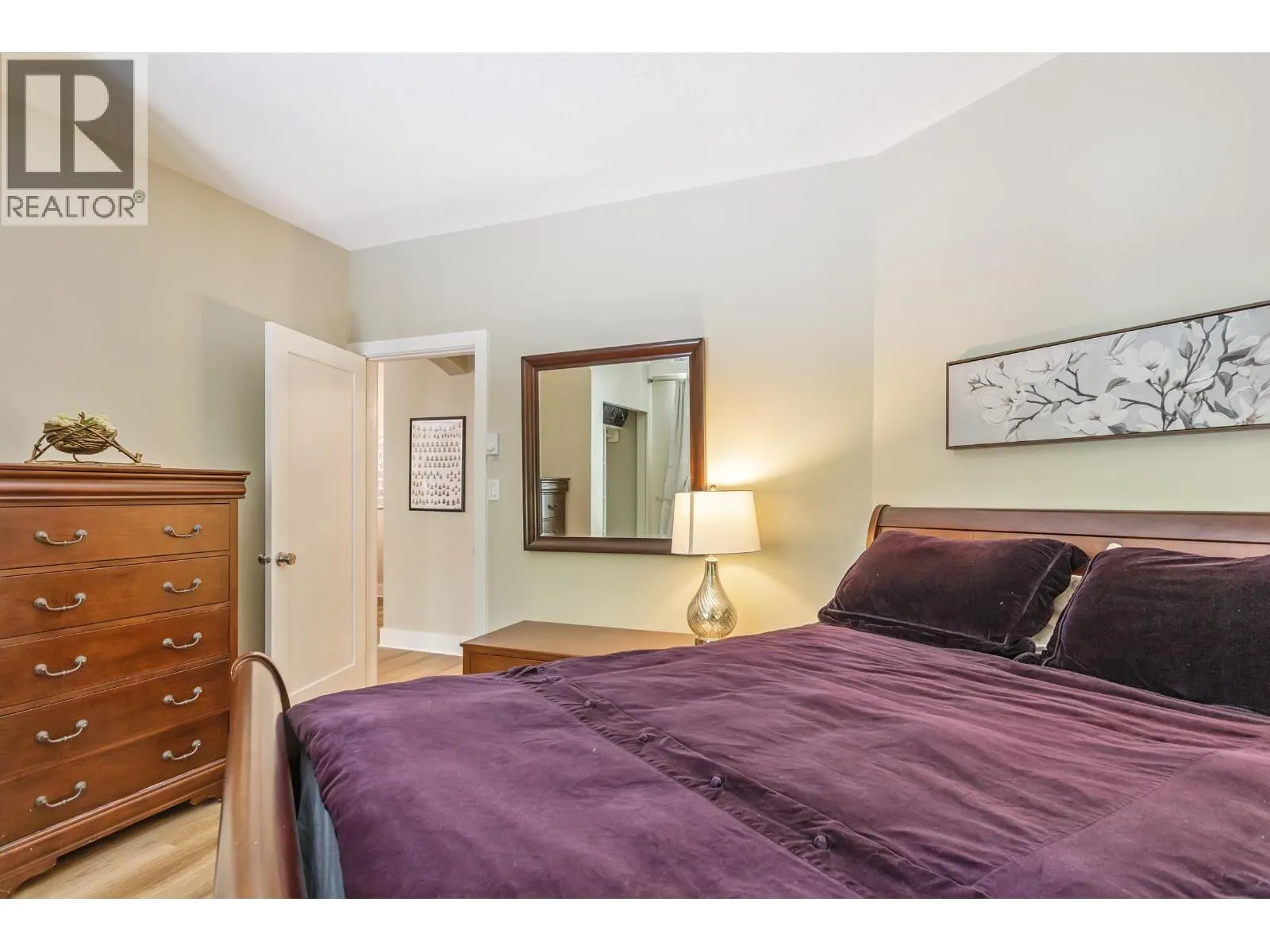 130 5835 HAMPTON PLACE