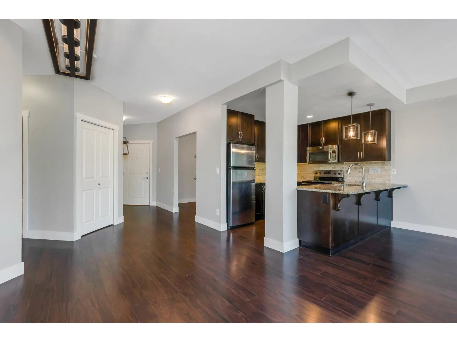 210 3192 GLADWIN ROAD