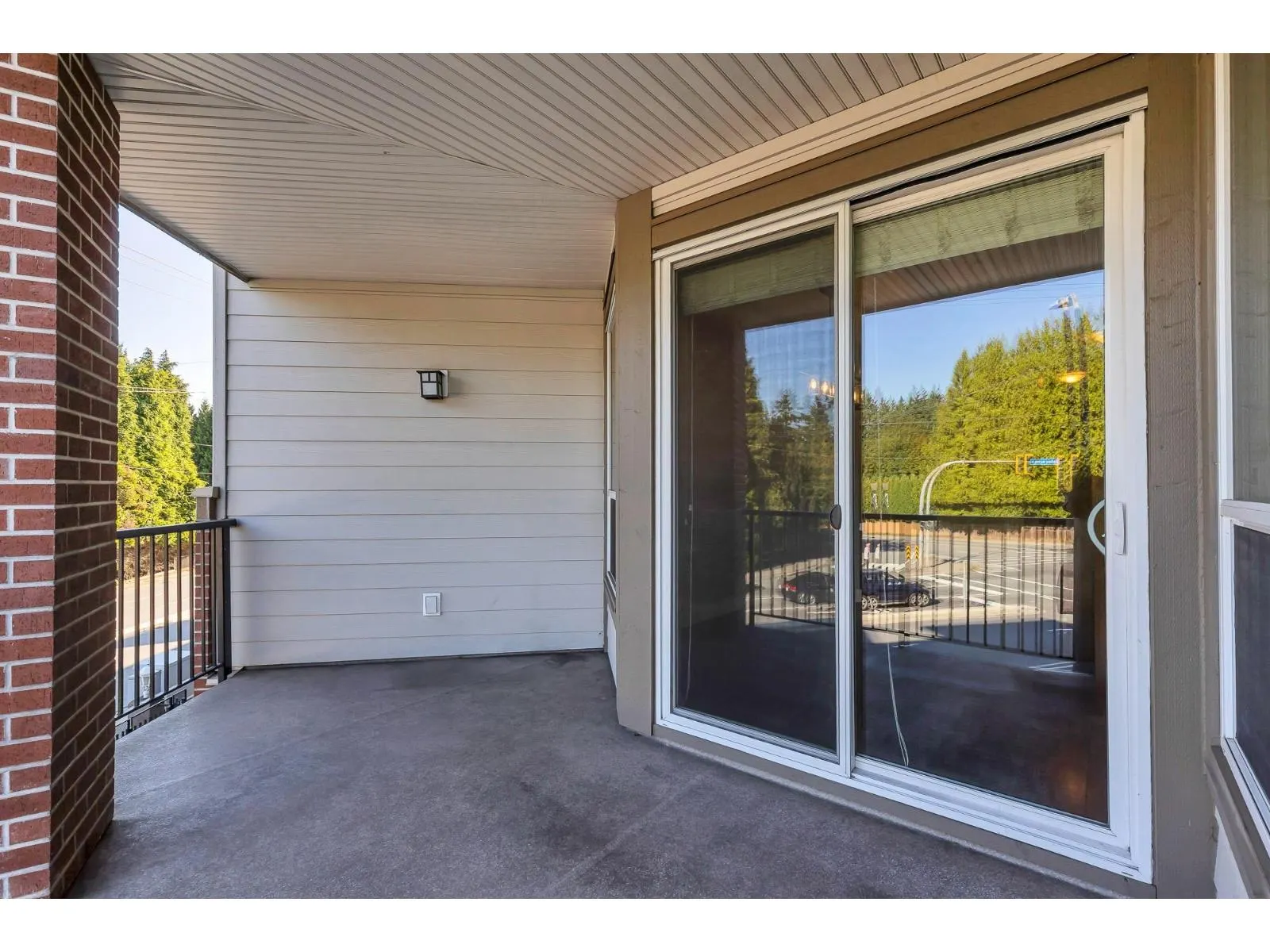 210 3192 GLADWIN ROAD