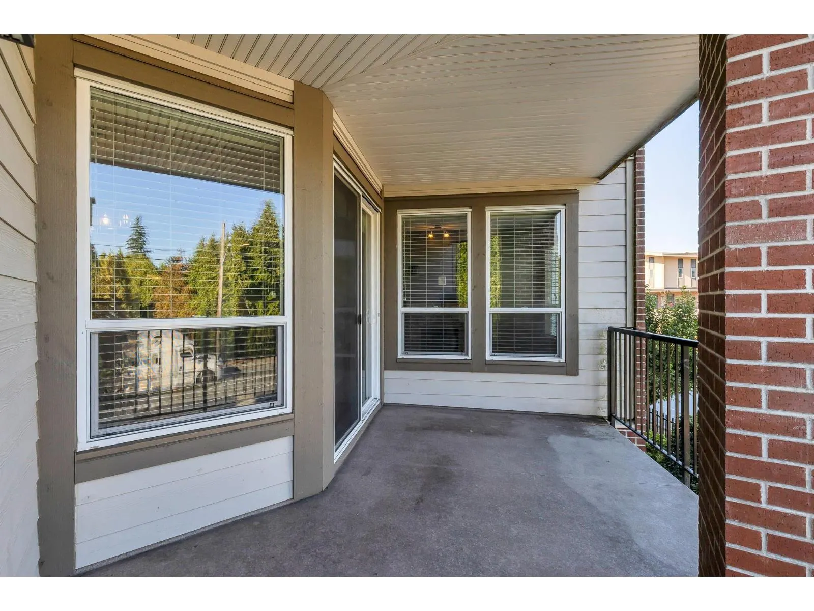 210 3192 GLADWIN ROAD