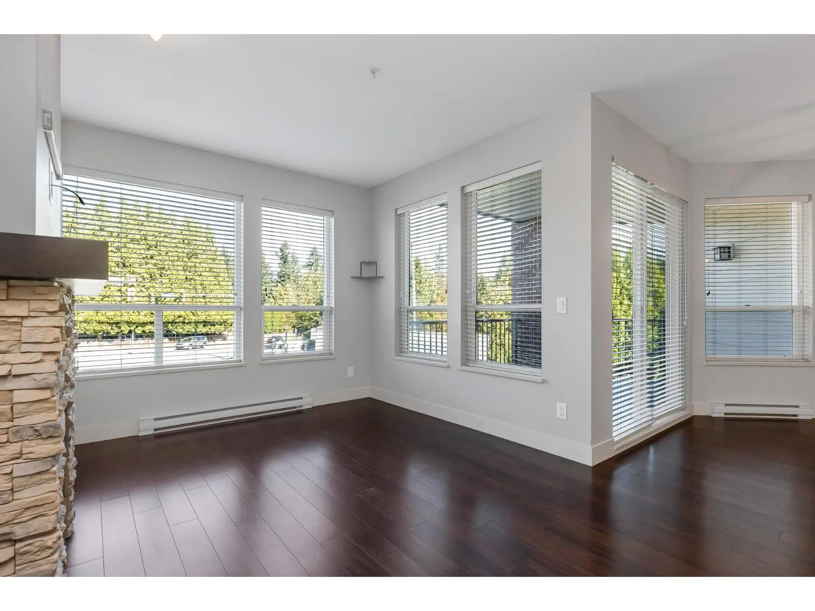 210 3192 GLADWIN ROAD