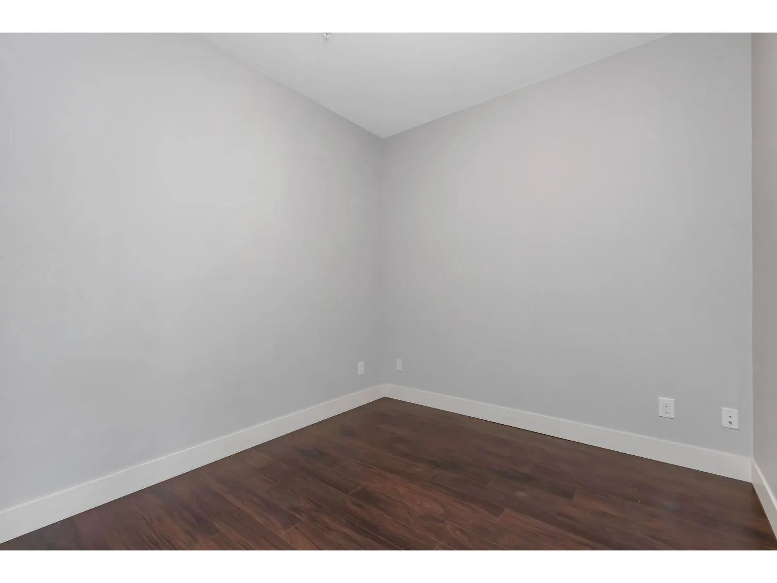 210 3192 GLADWIN ROAD