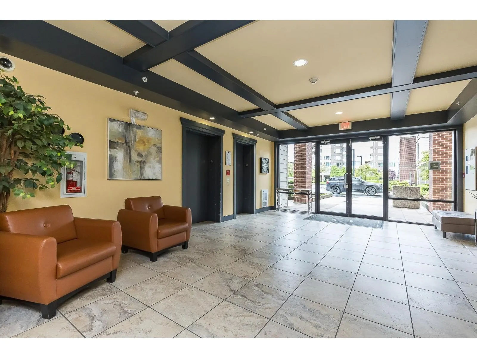 210 3192 GLADWIN ROAD