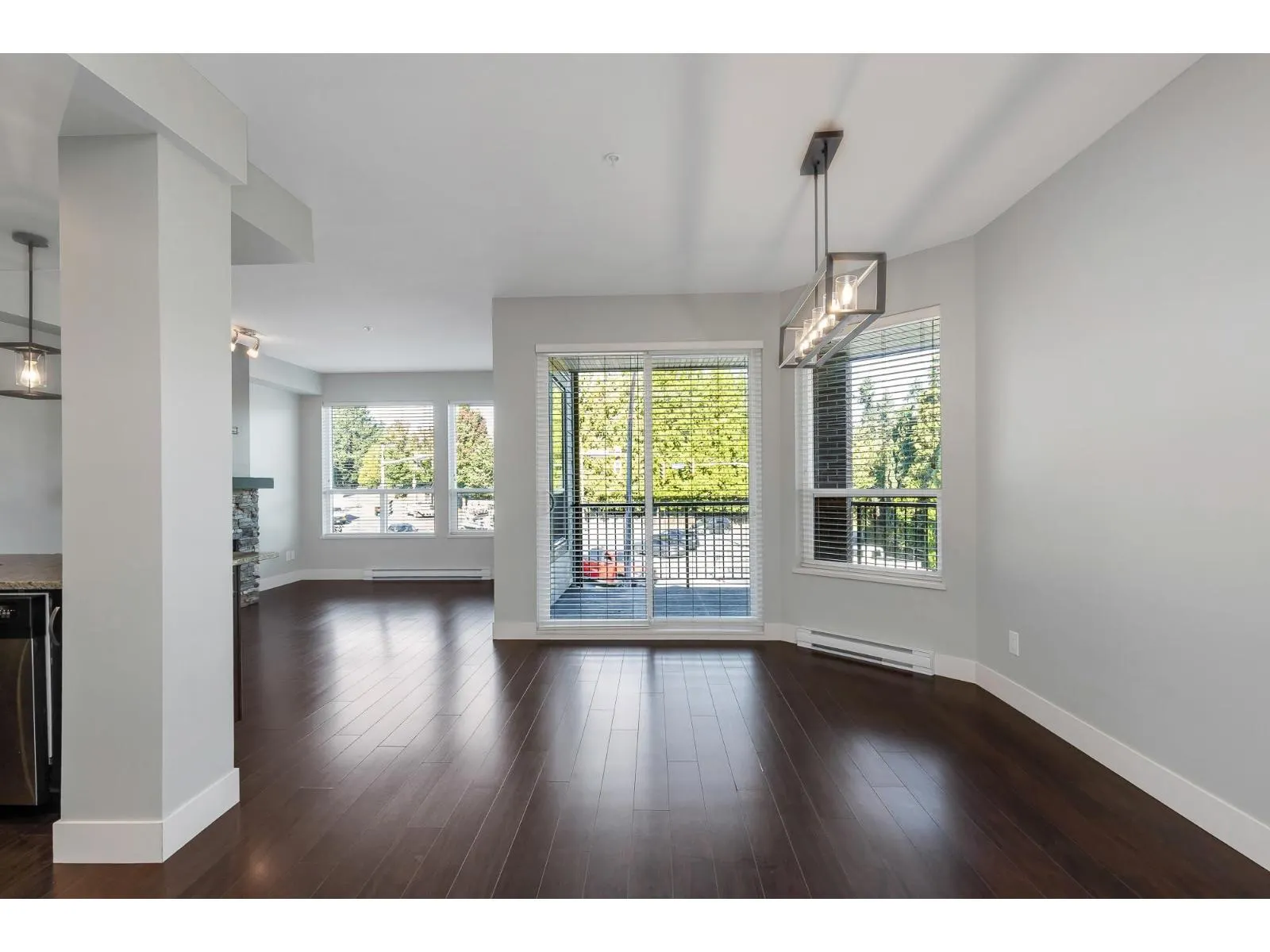 210 3192 GLADWIN ROAD