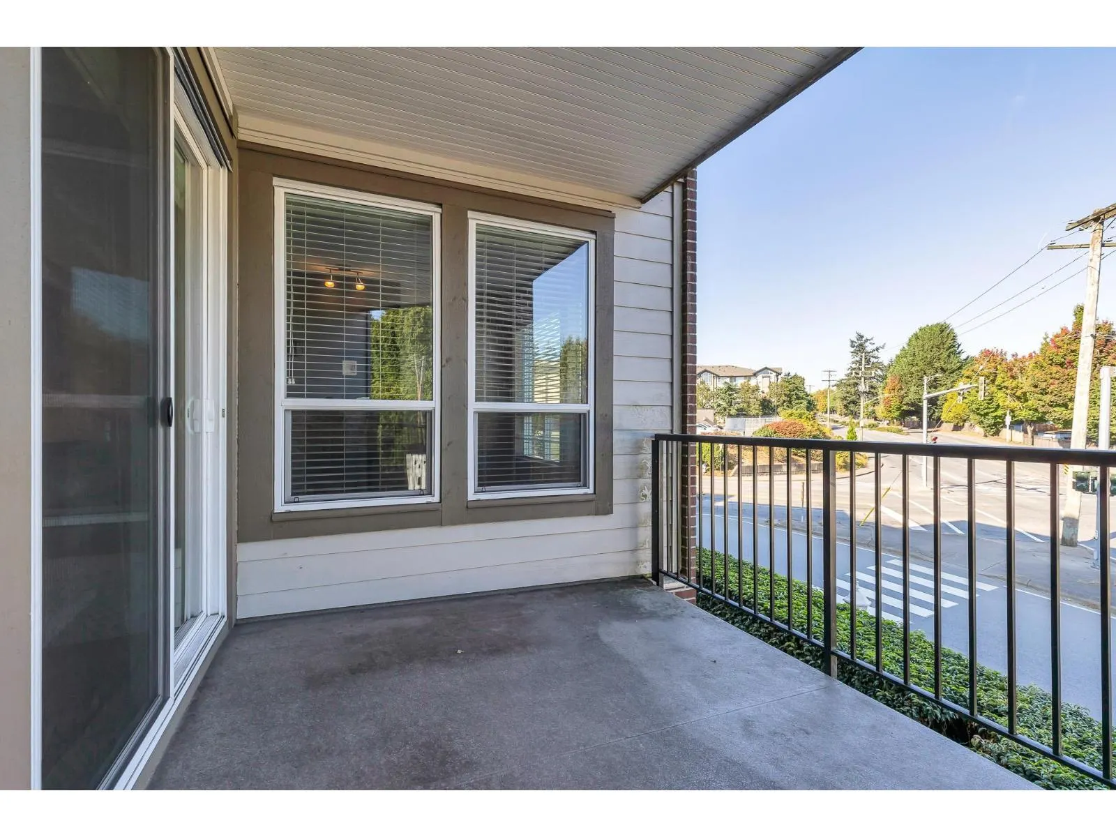 210 3192 GLADWIN ROAD