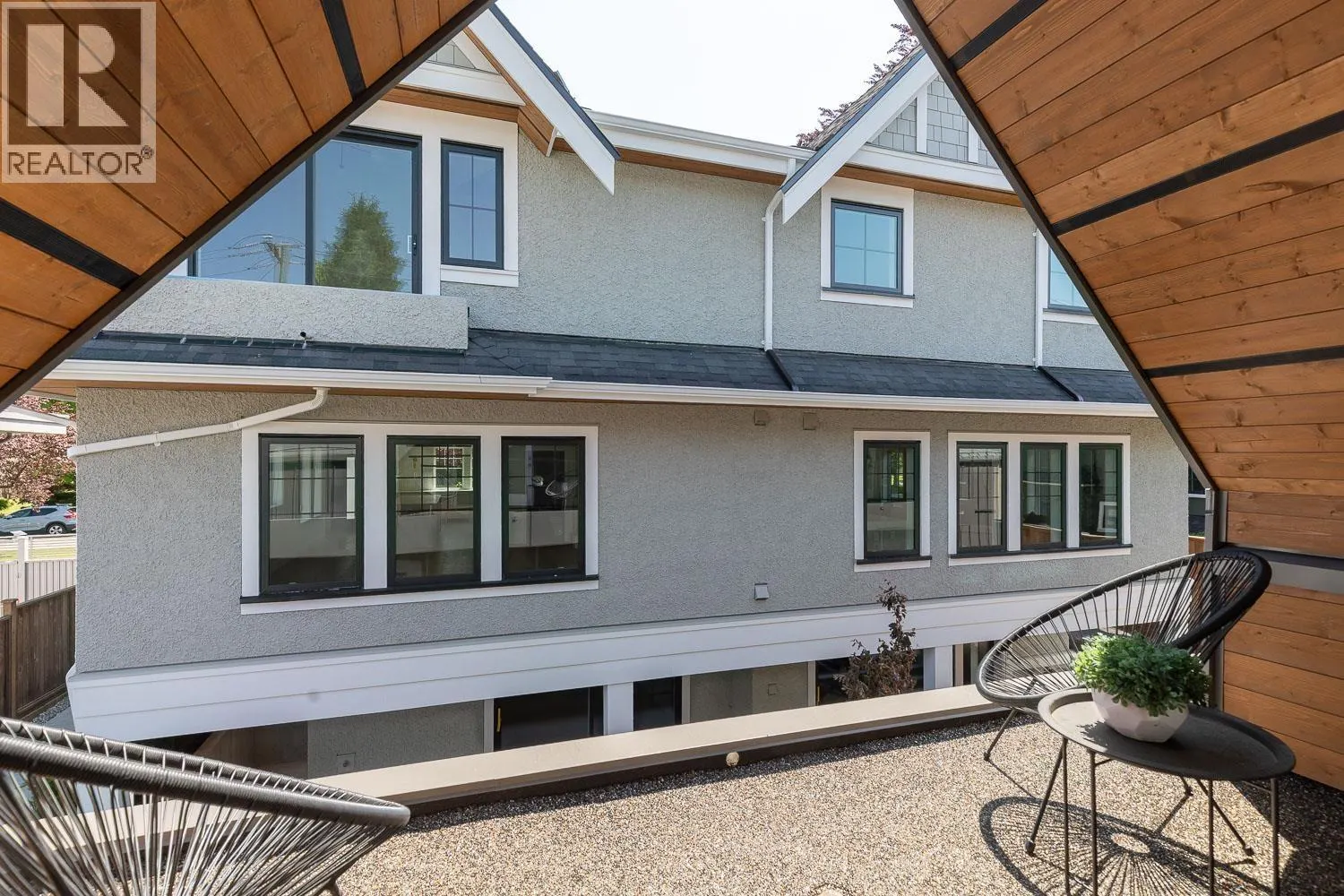 1135 W 33RD AVENUE