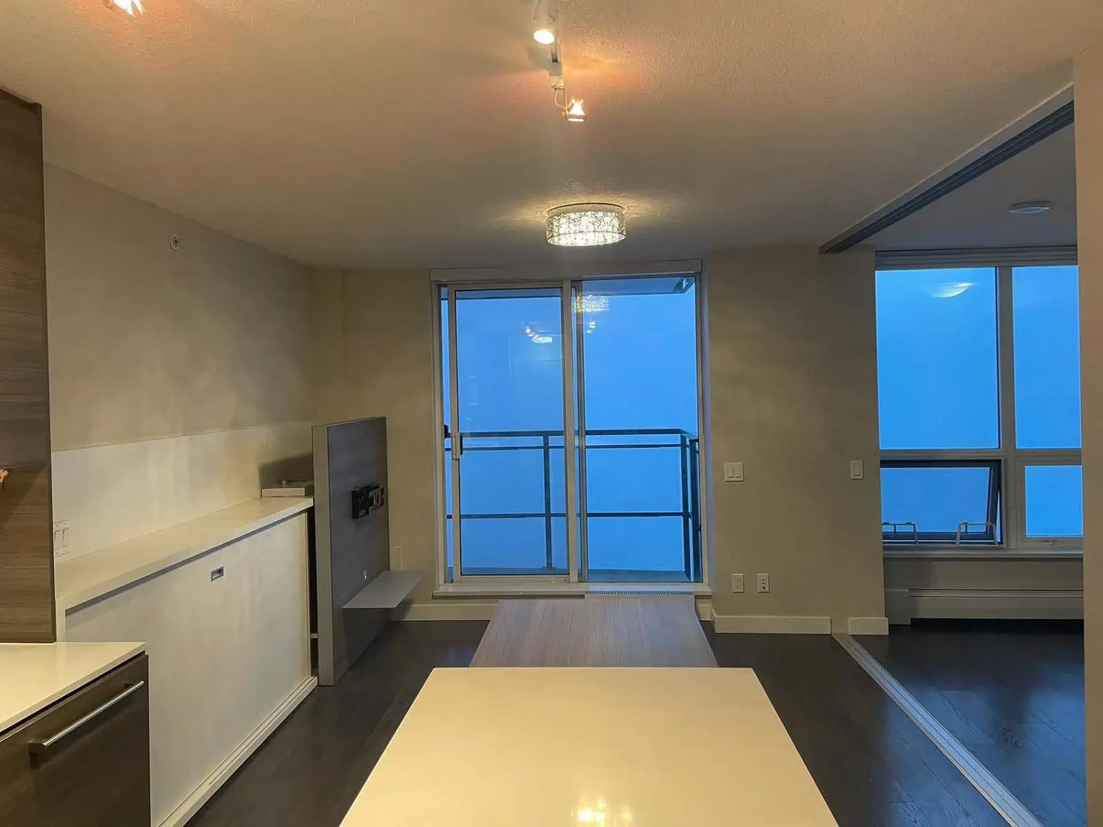 2902 13398 104 AVENUE