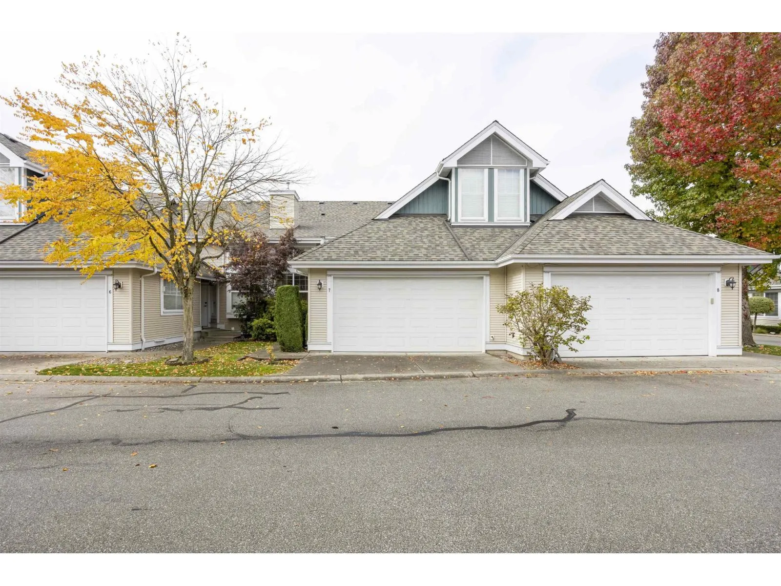 7 16995 64 AVENUE