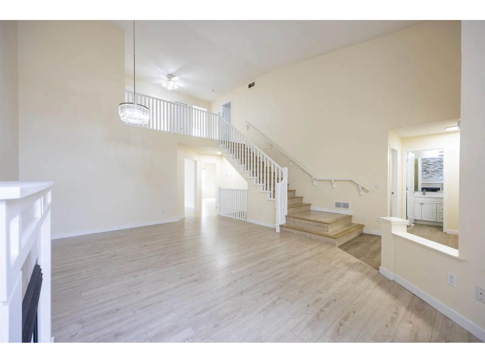 7 16995 64 AVENUE
