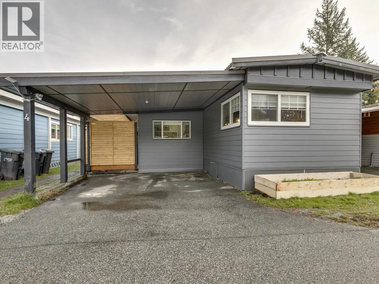 4 39768 GOVERNMENT ROAD