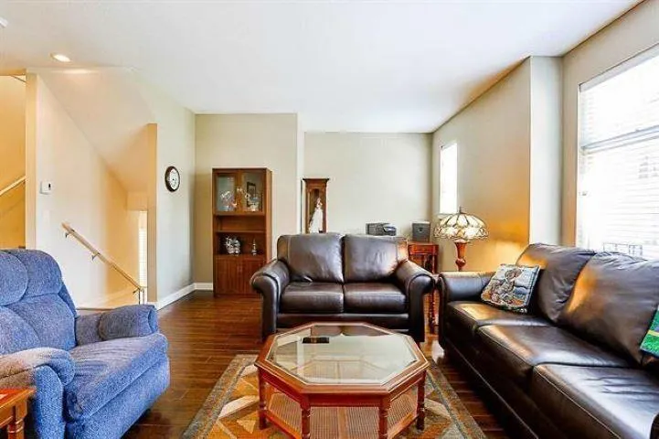 37 14377 60 AVENUE