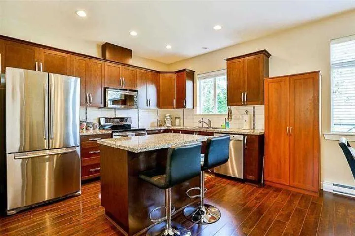 37 14377 60 AVENUE