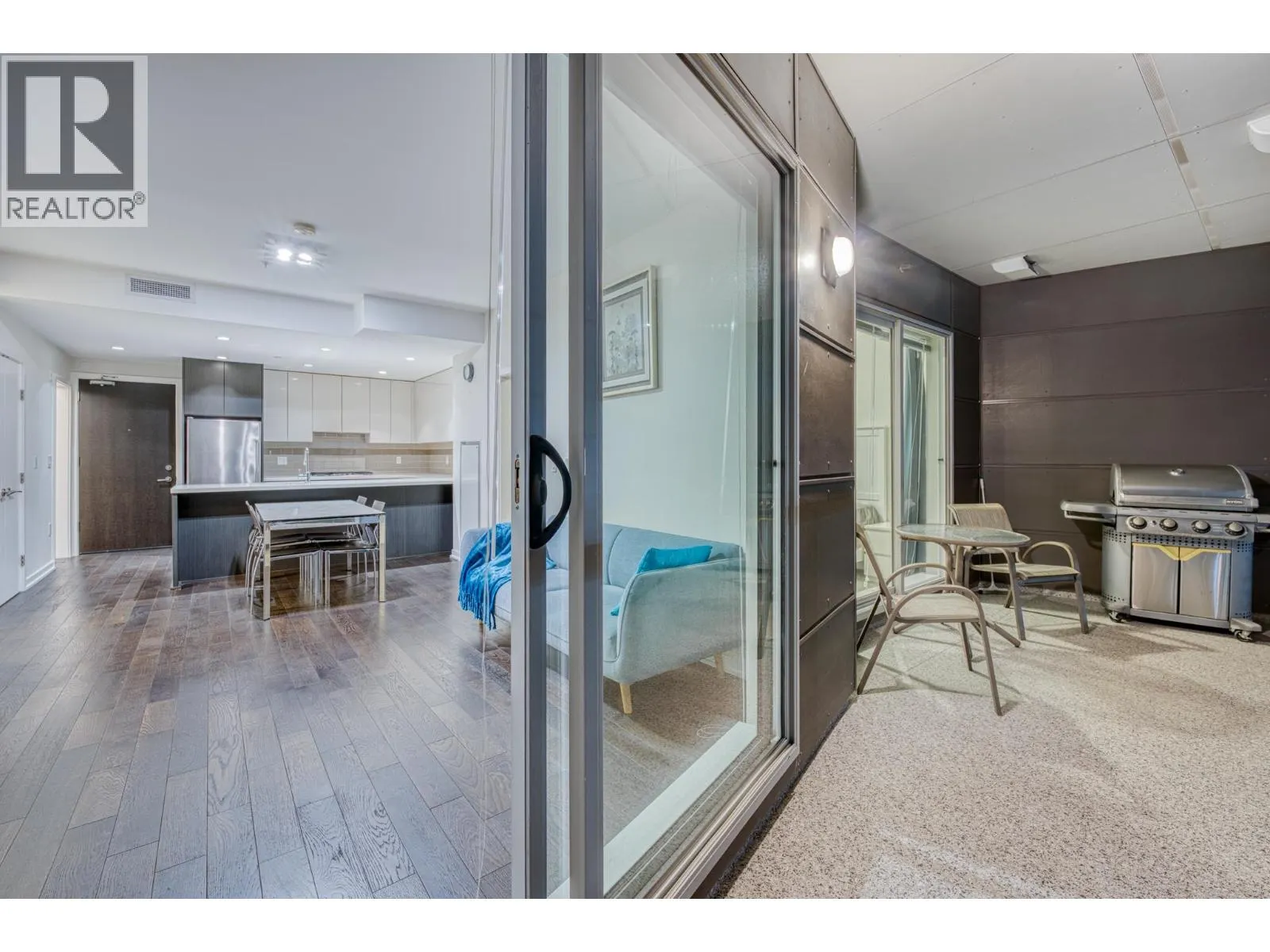 210 7008 RIVER PARKWAY