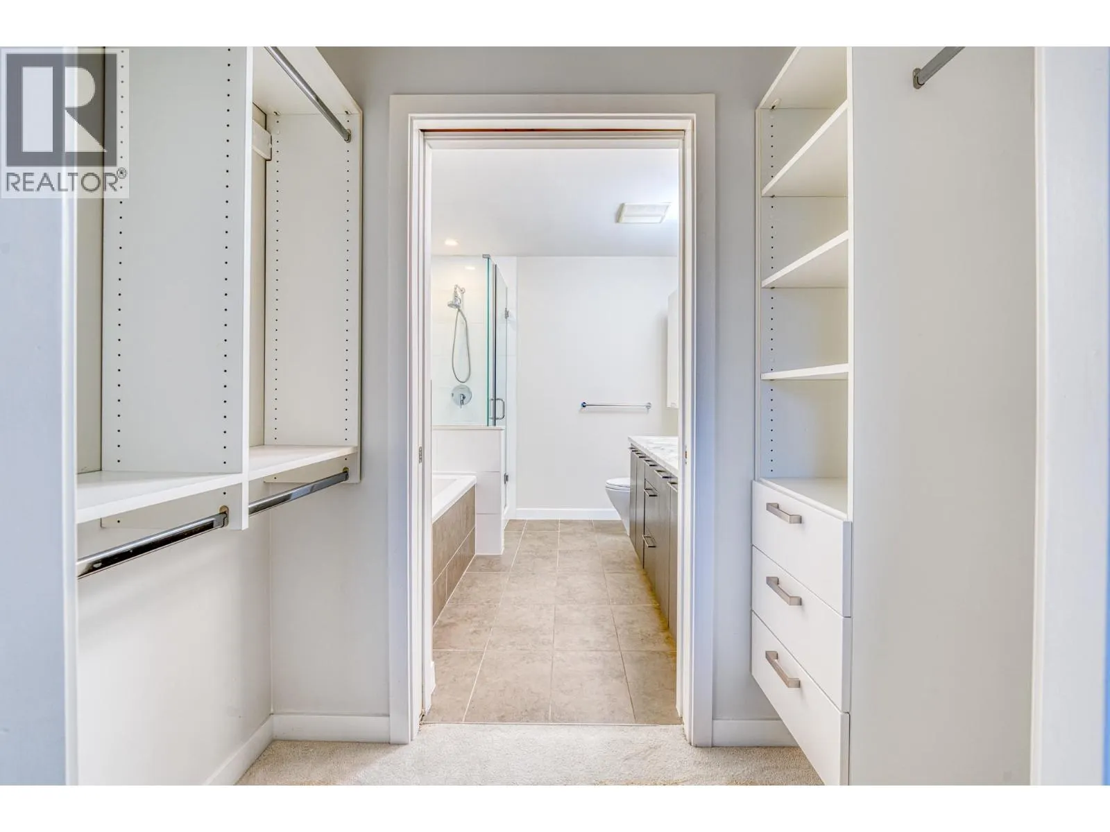 210 7008 RIVER PARKWAY