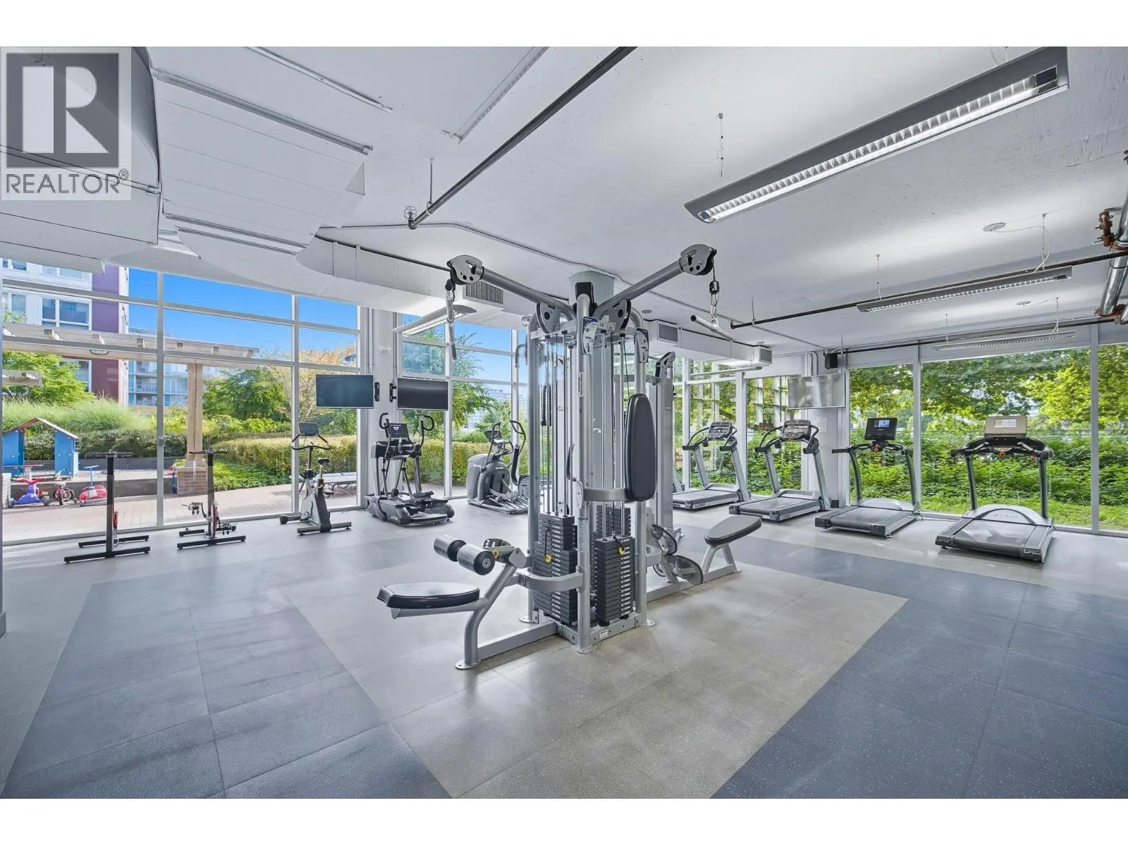 210 7008 RIVER PARKWAY