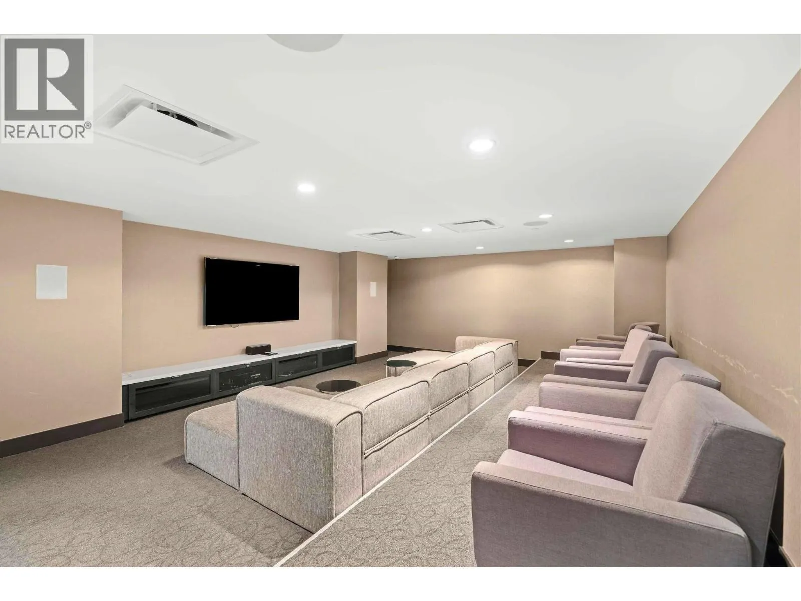 210 7008 RIVER PARKWAY