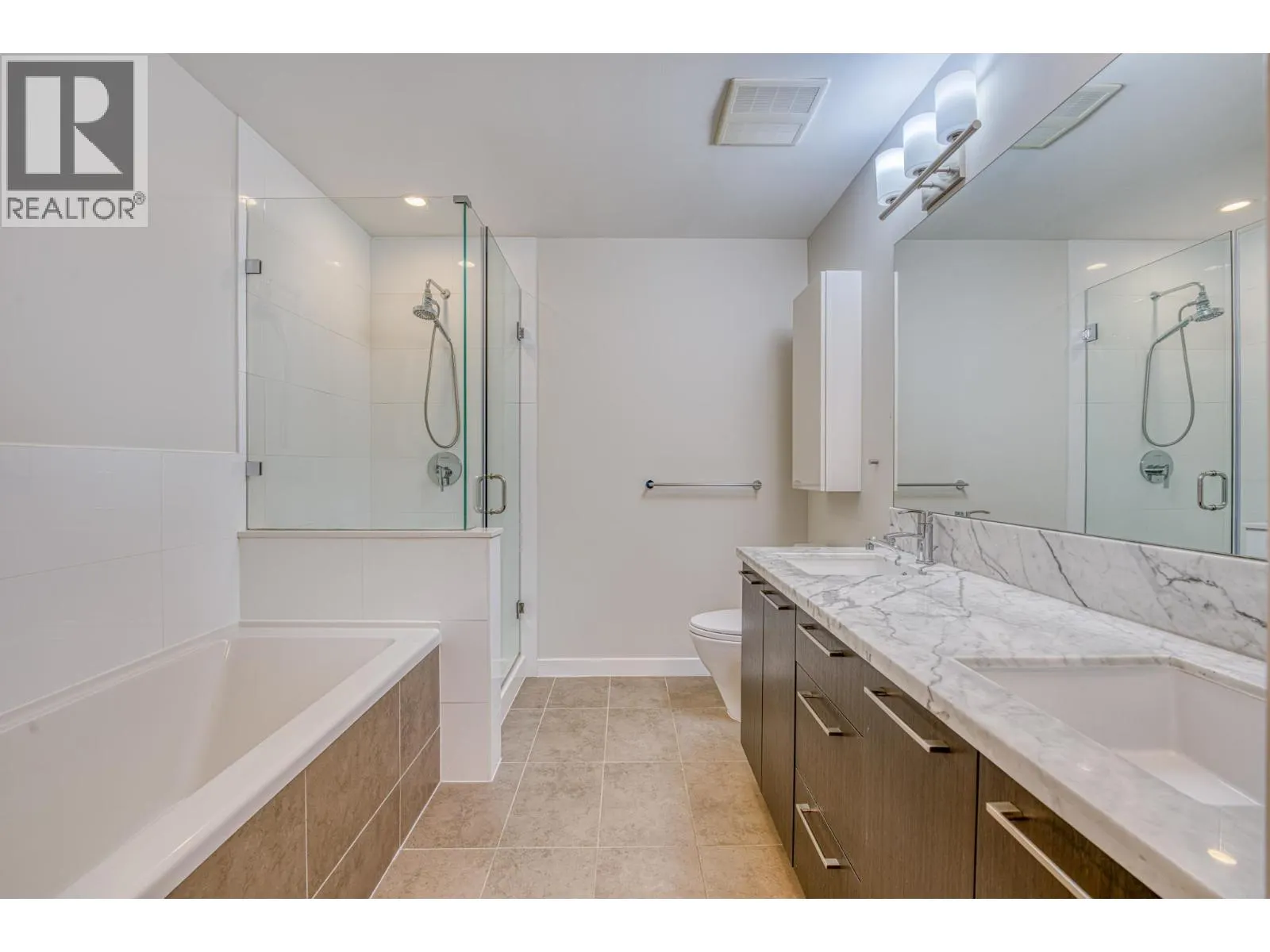 210 7008 RIVER PARKWAY