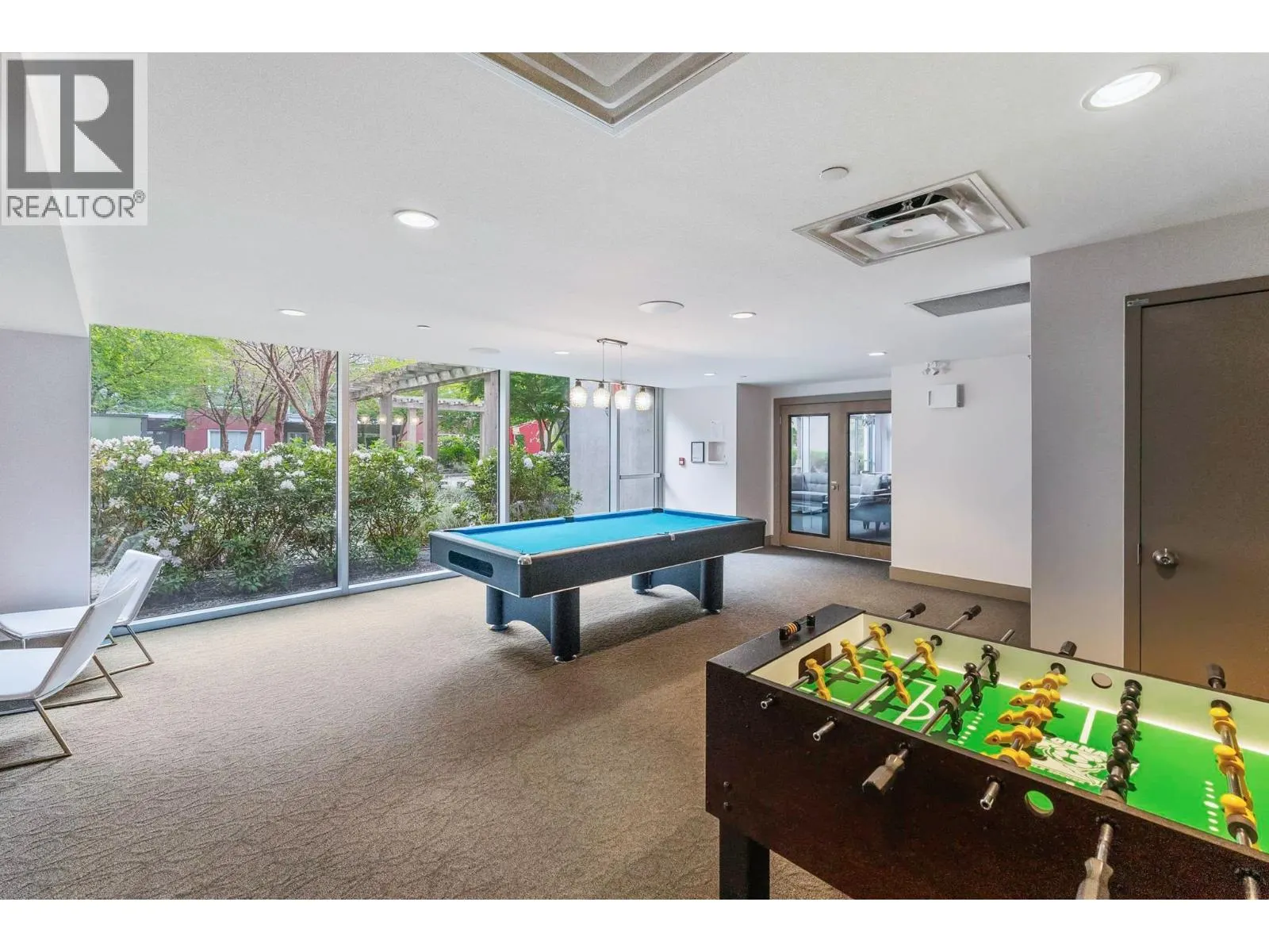 210 7008 RIVER PARKWAY