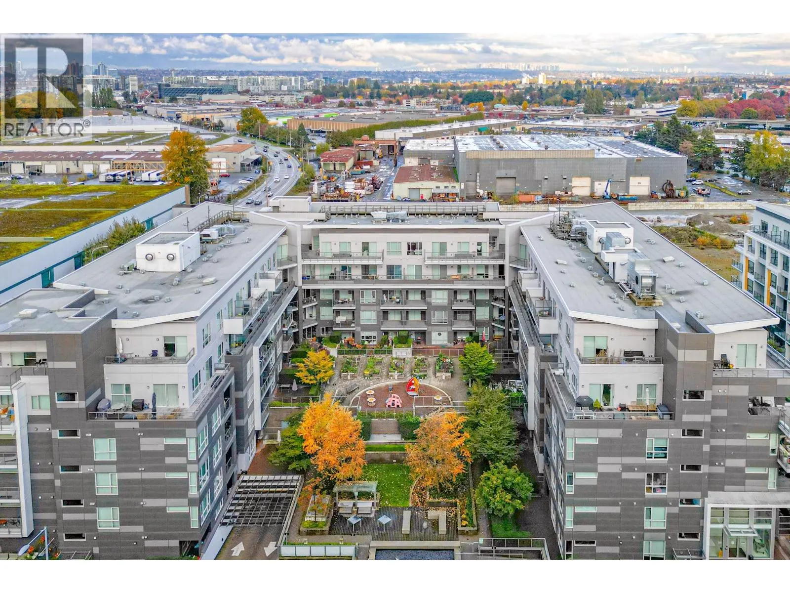 210 7008 RIVER PARKWAY