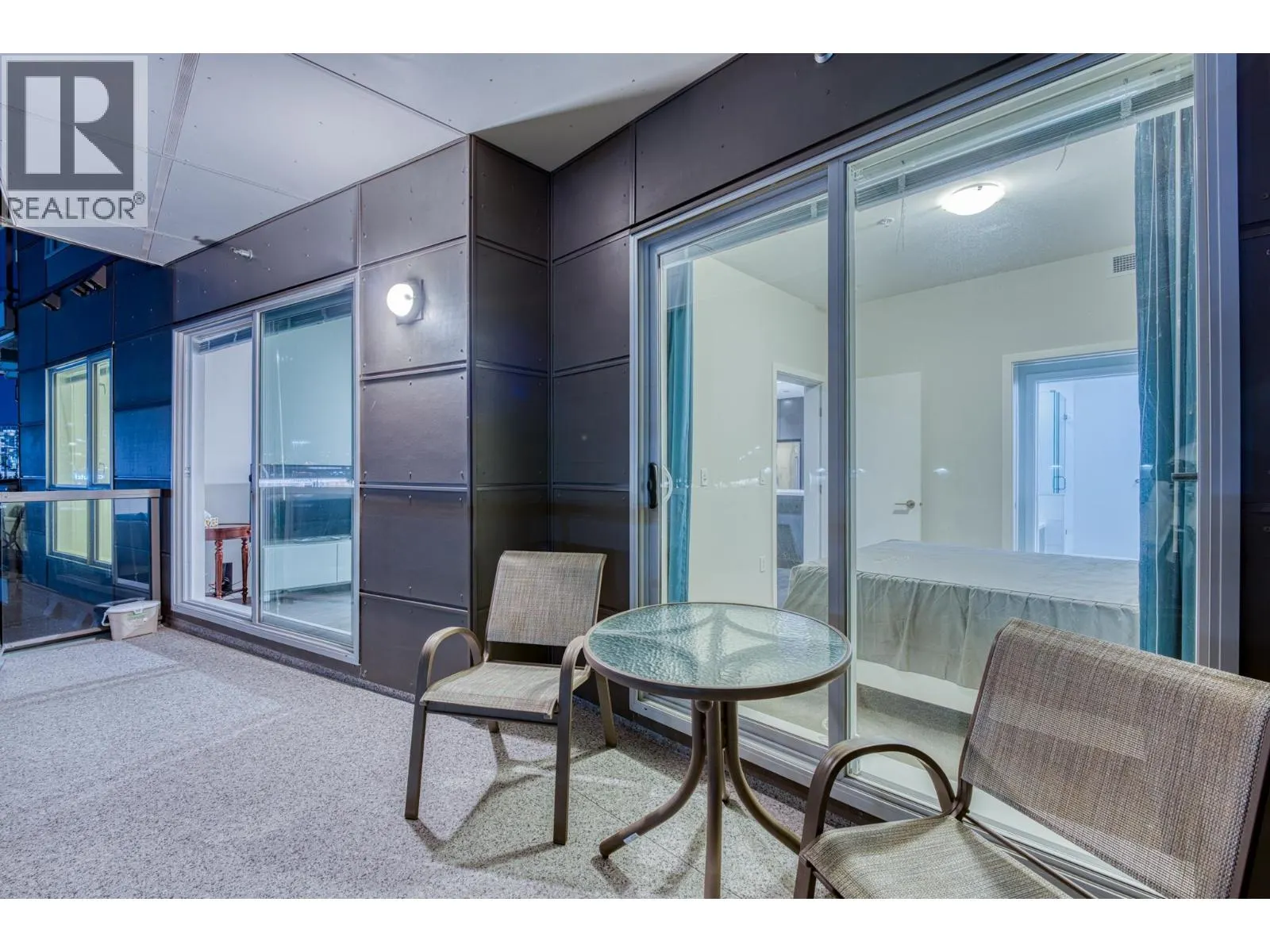 210 7008 RIVER PARKWAY