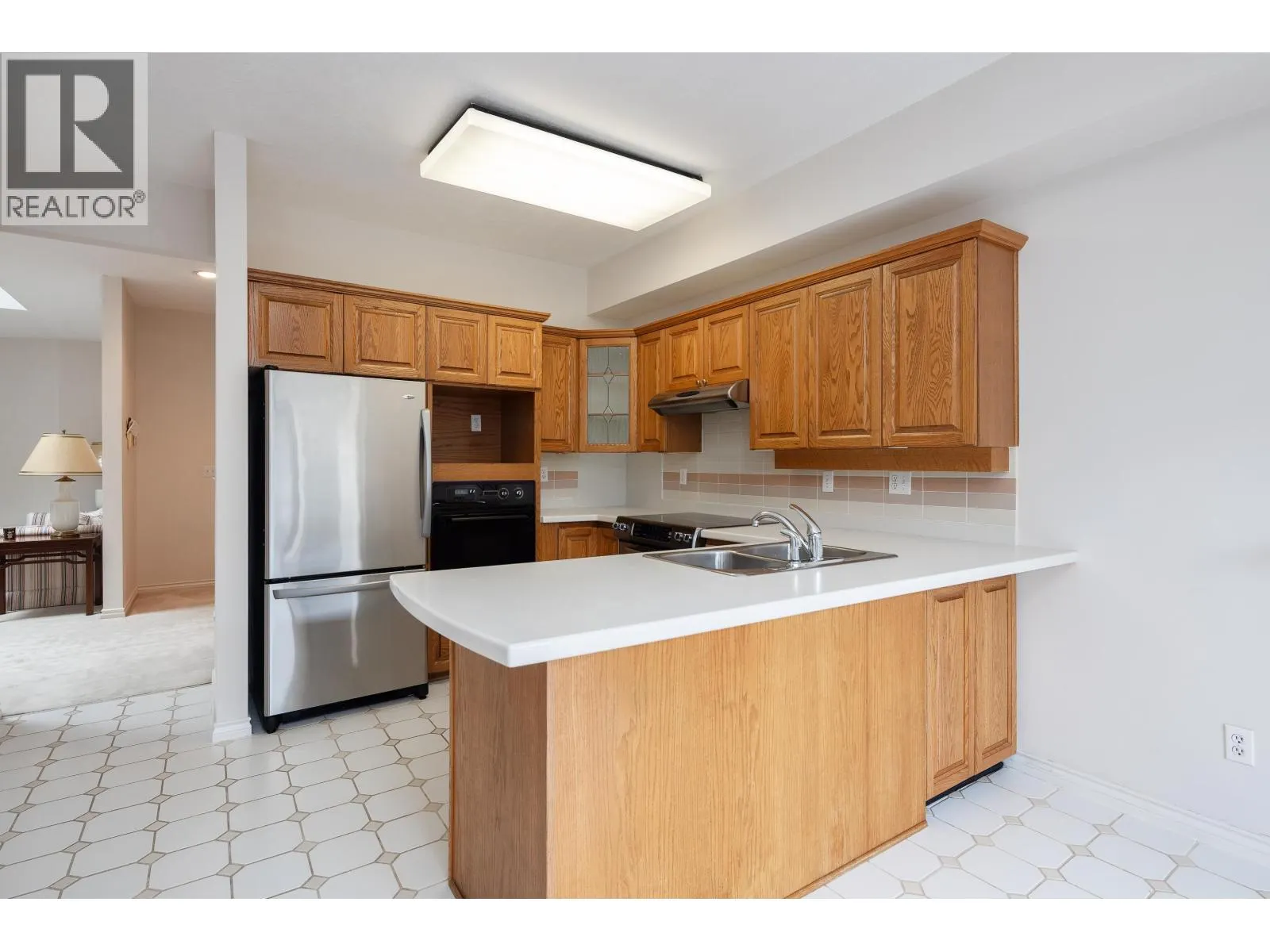 20 9311 DAYTON AVENUE