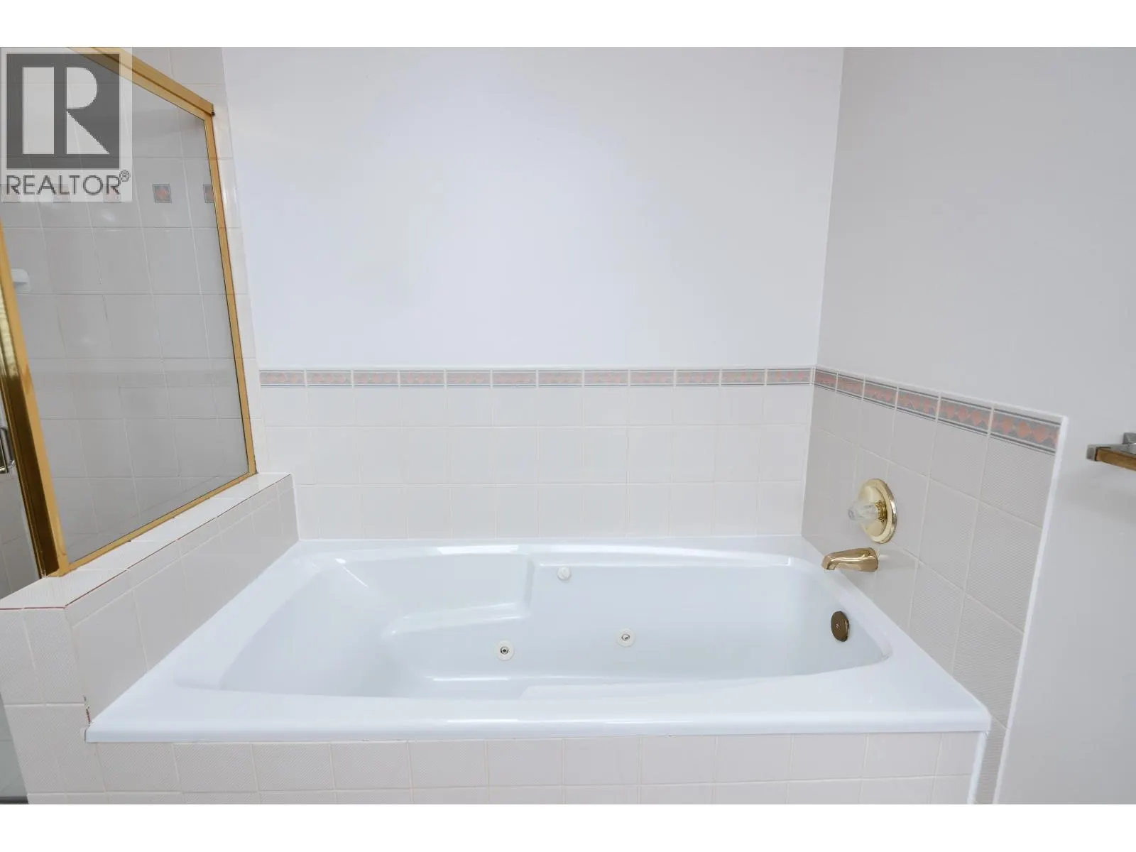 20 9311 DAYTON AVENUE