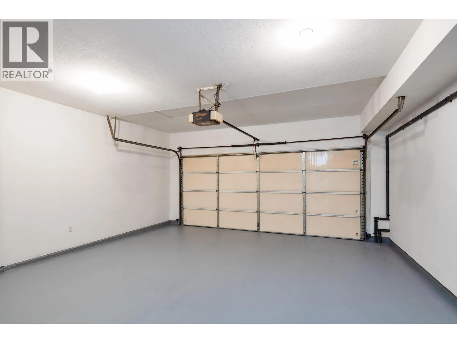 20 9311 DAYTON AVENUE