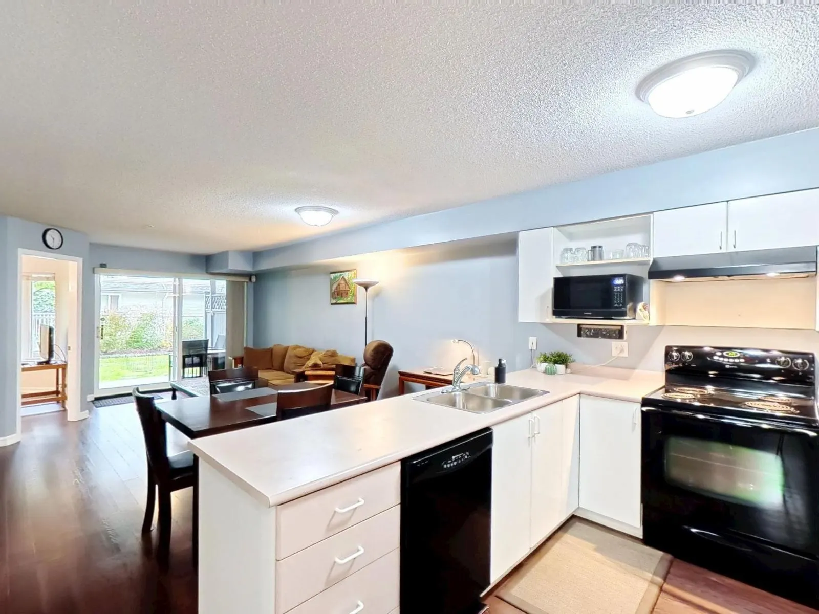 102 12130 80 AVENUE