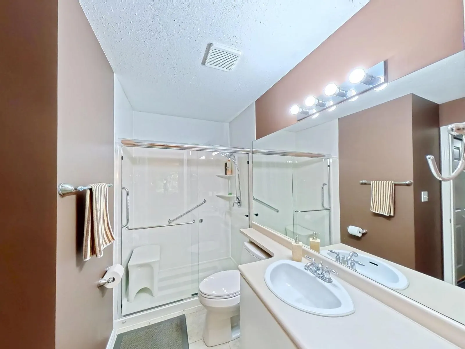 102 12130 80 AVENUE