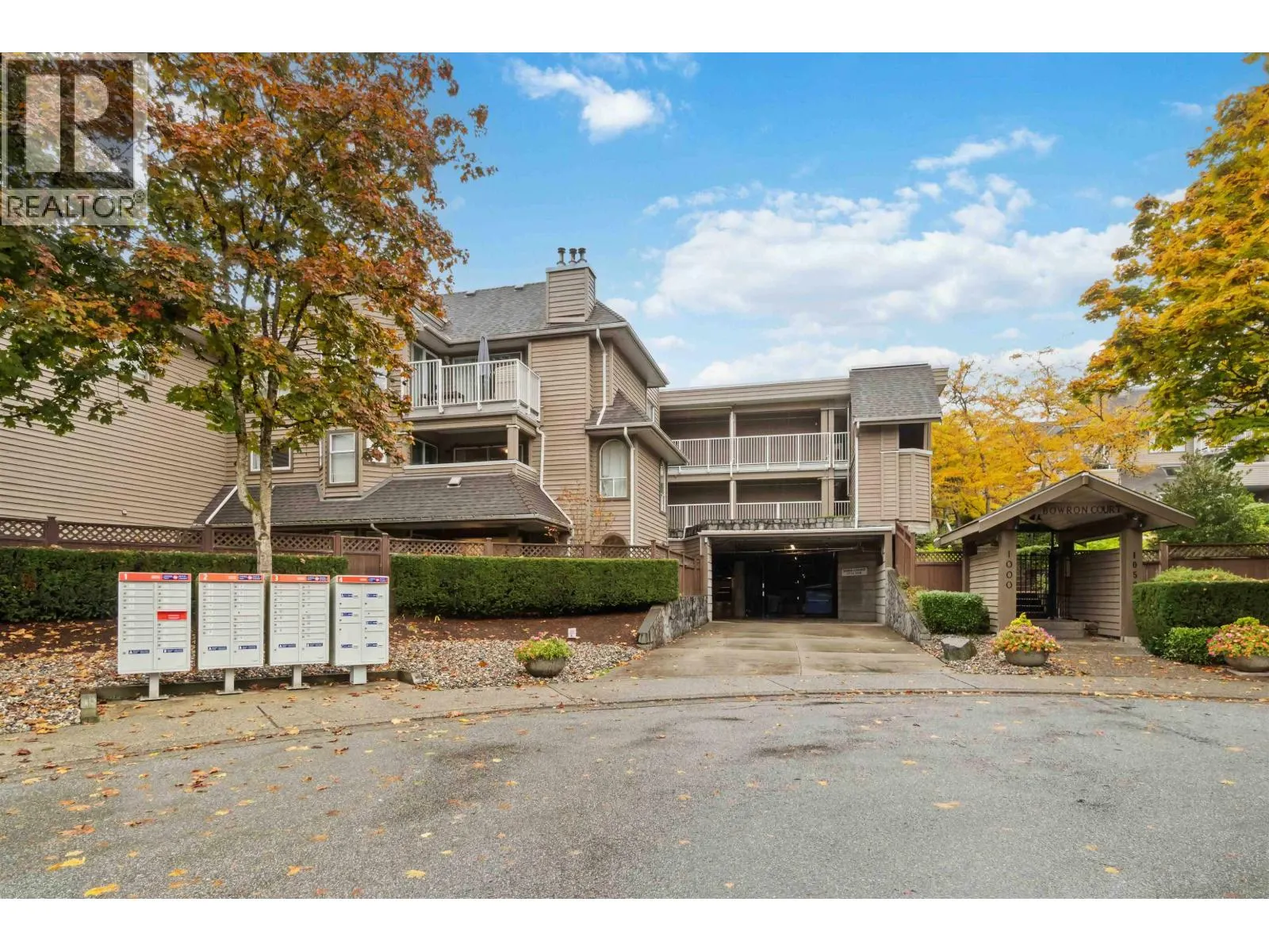 310 1000 BOWRON COURT
