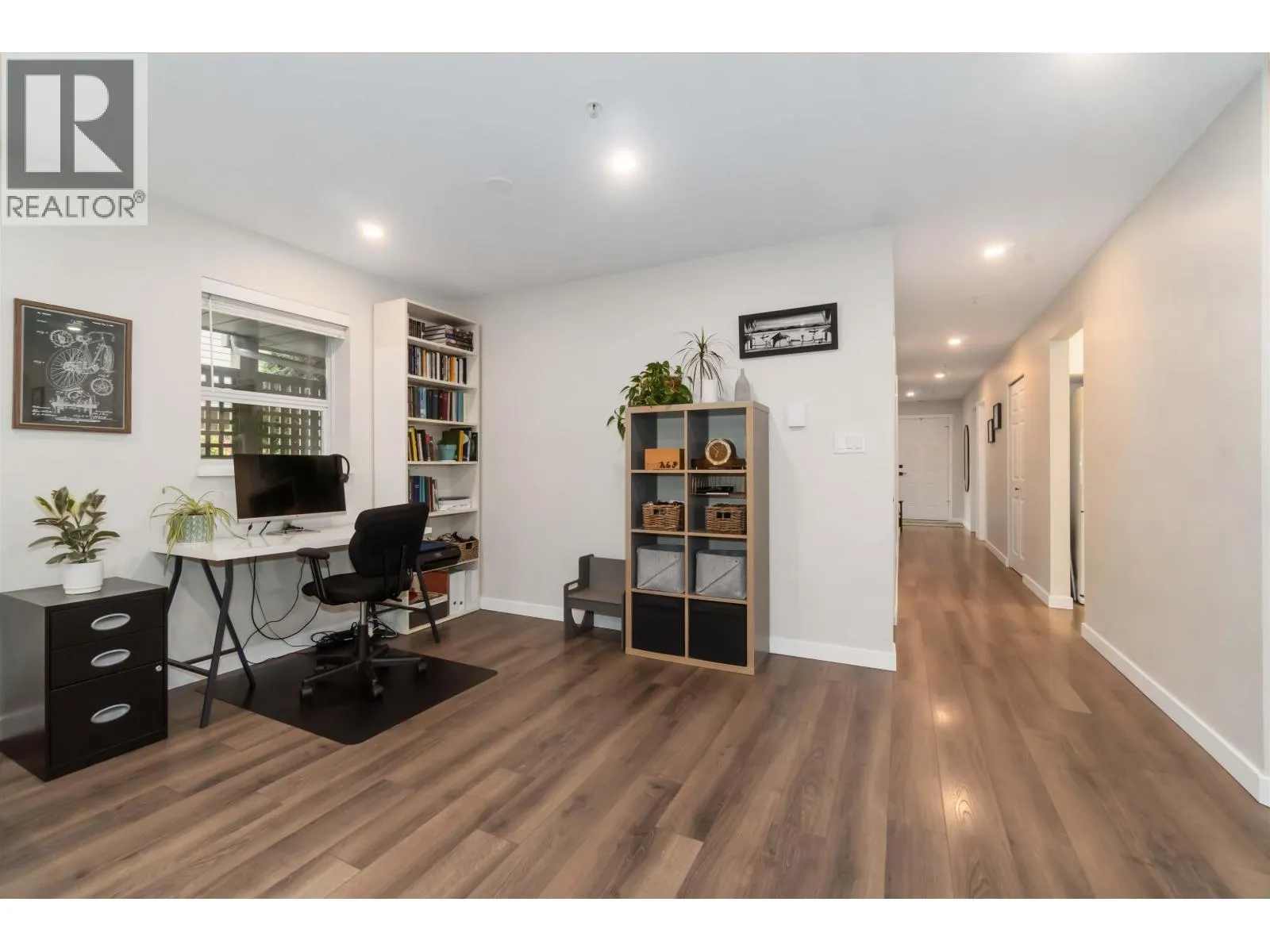 310 1000 BOWRON COURT