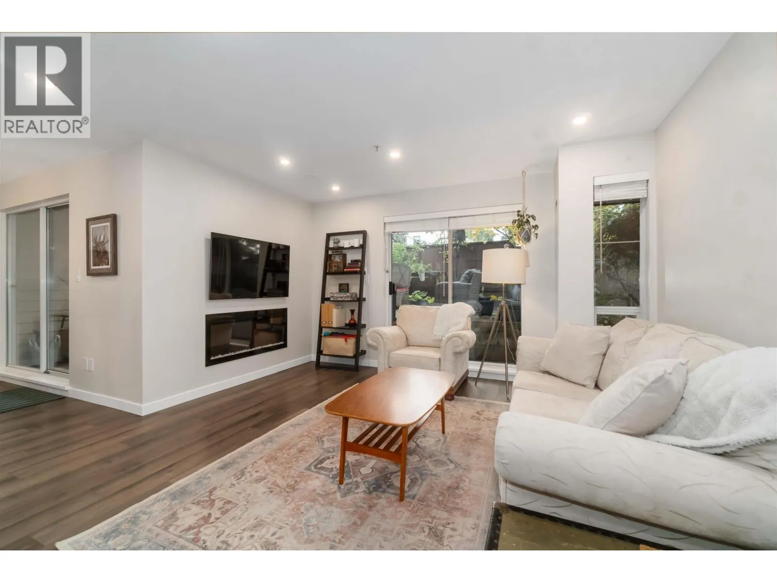 310 1000 BOWRON COURT