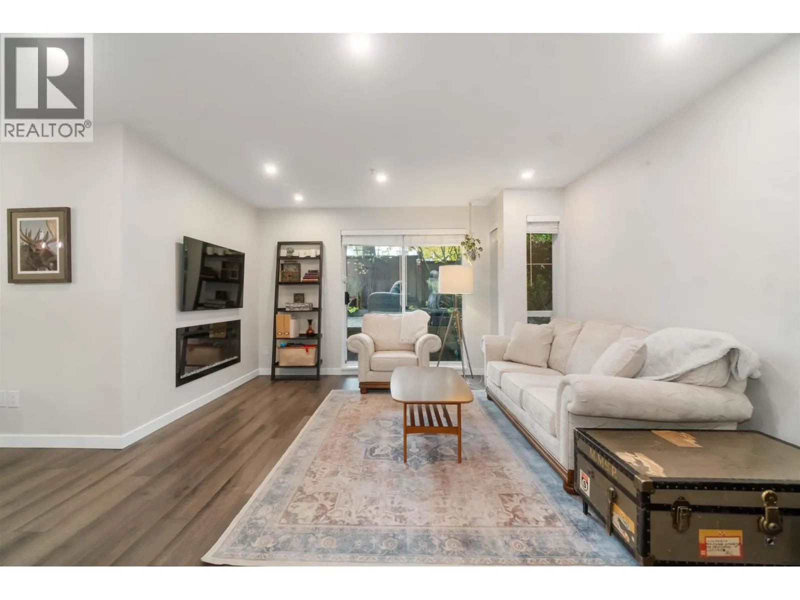 310 1000 BOWRON COURT