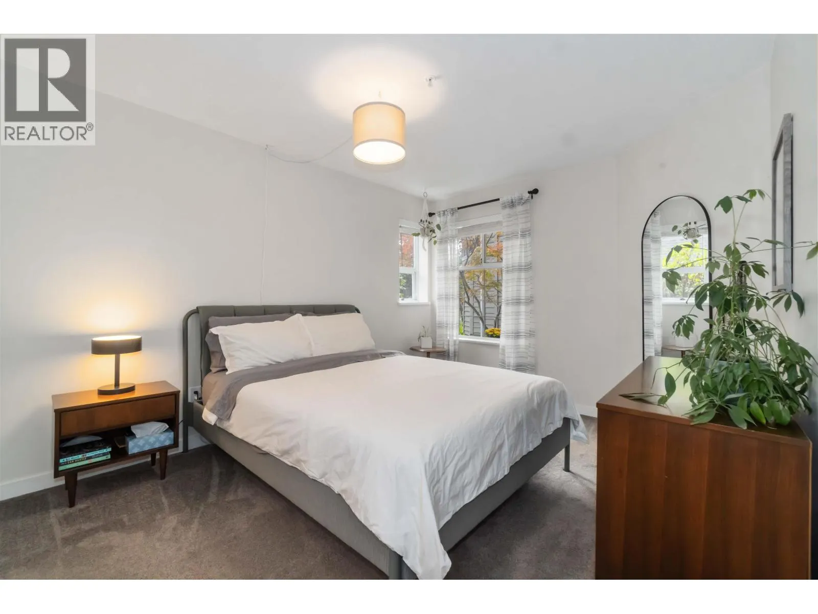 310 1000 BOWRON COURT
