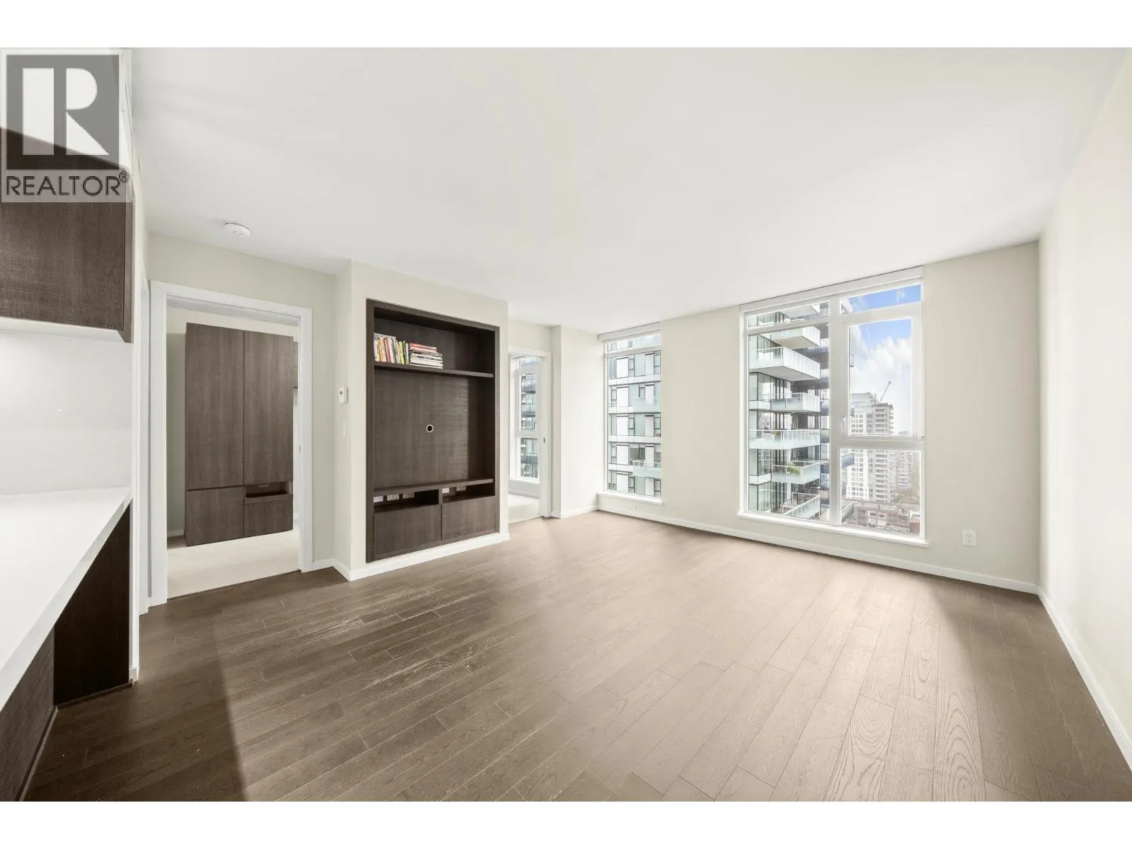 2301 1351 CONTINENTAL STREET