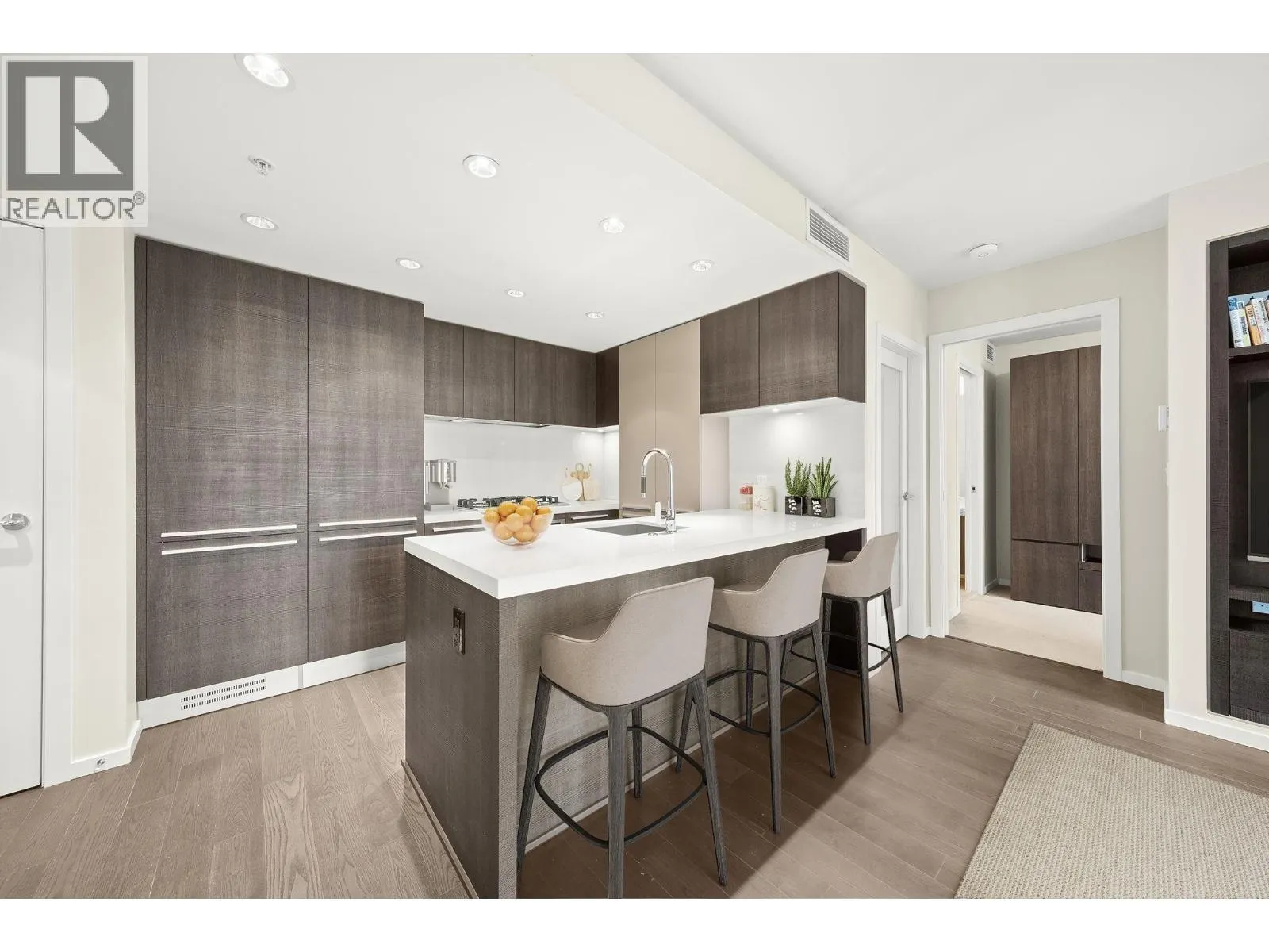 2301 1351 CONTINENTAL STREET