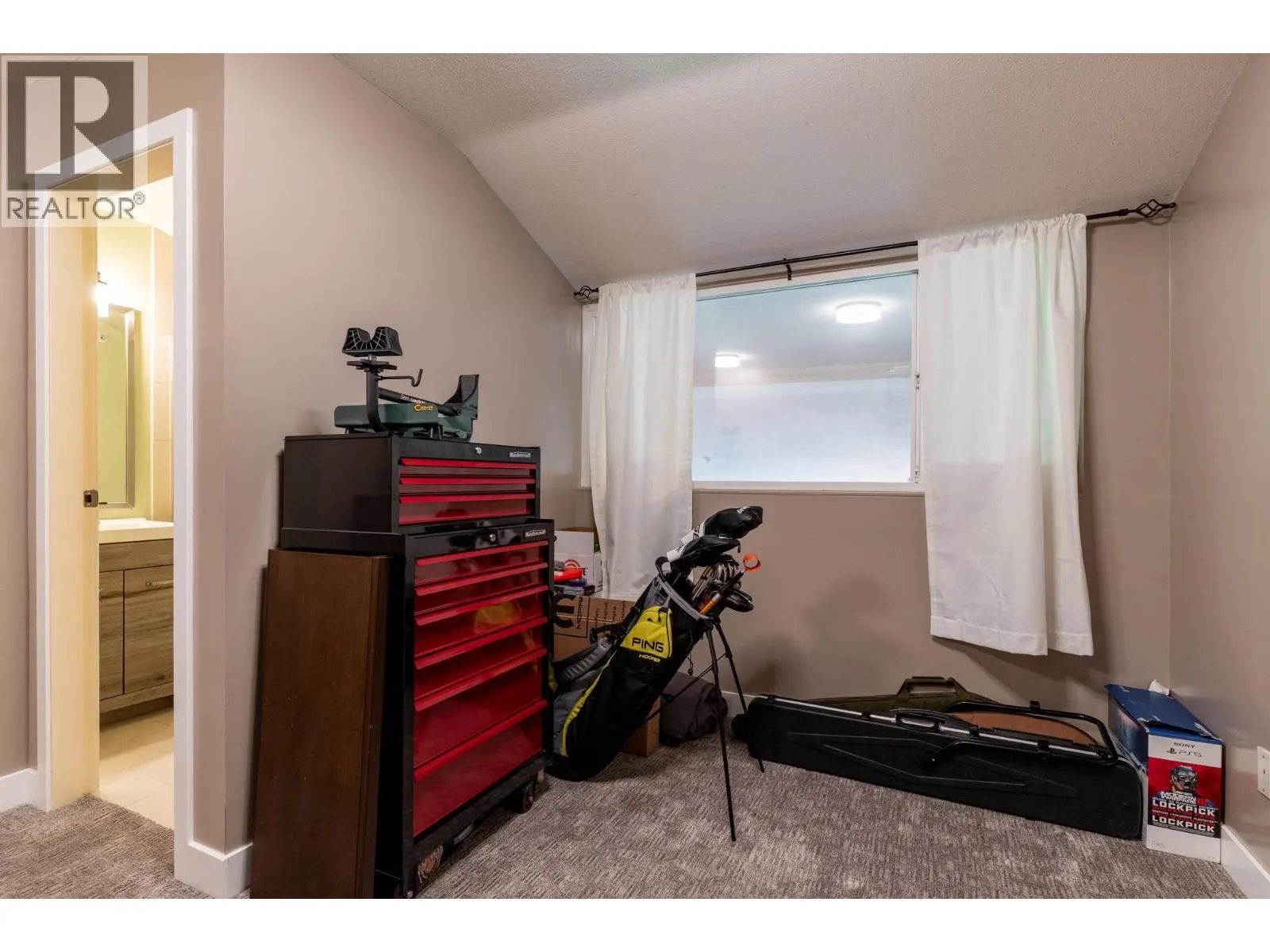 415 6888 SOUTHPOINT DRIVE