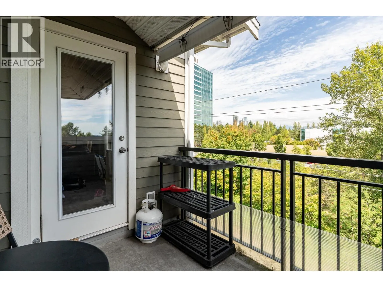 415 6888 SOUTHPOINT DRIVE
