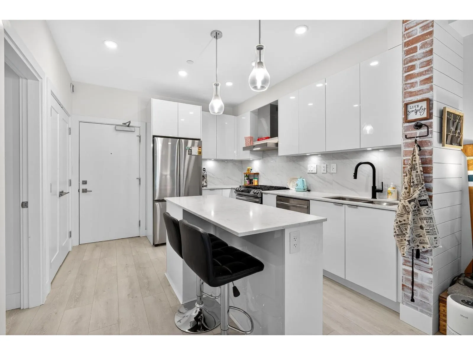 A209 8447 202 STREET