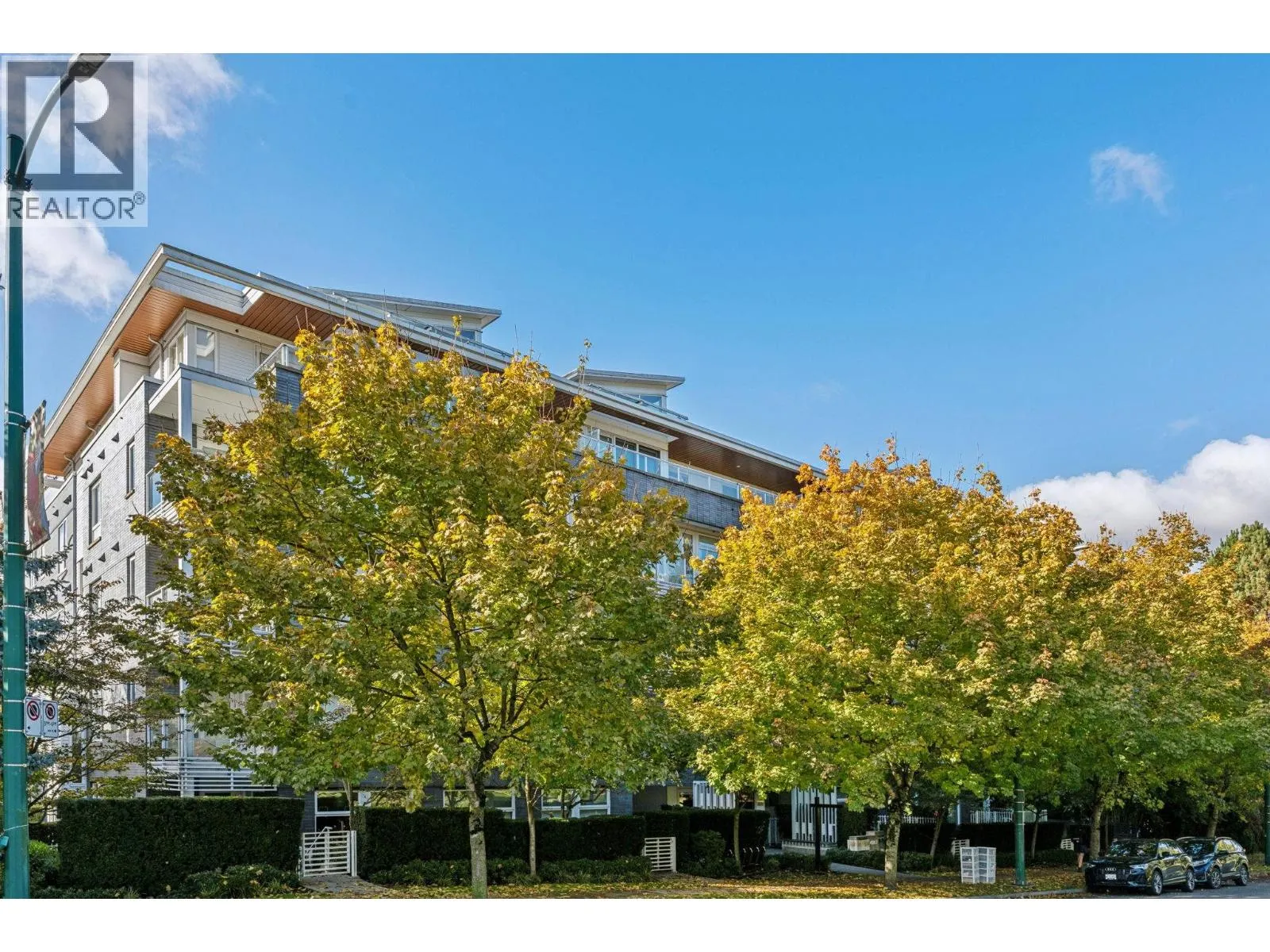 508 4867 CAMBIE STREET