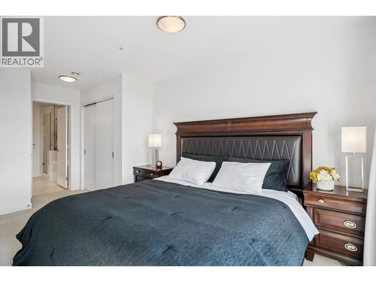 508 4867 CAMBIE STREET